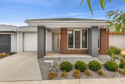 /international/au/61-oasis-drive-mount-duneed-vic-151368544/