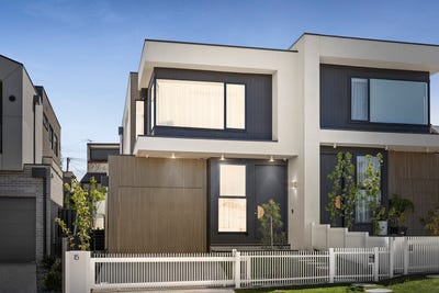 /international/au/15-vickers-avenue-strathmore-heights-vic-152610260/