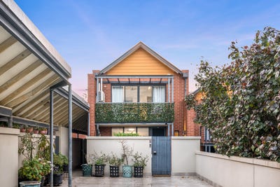 /international/au/8-27-burns-street-north-fremantle-wa-151438200/