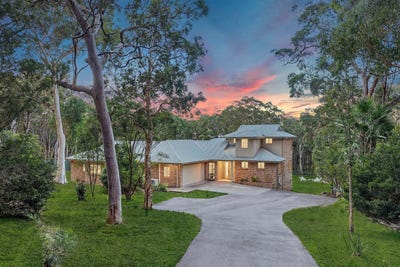 /international/au/141-elizabeth-bay-drive-lake-munmorah-nsw-151437756/