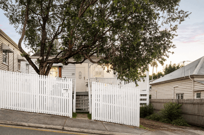/international/au/20-sackville-street-milton-qld-151096556/