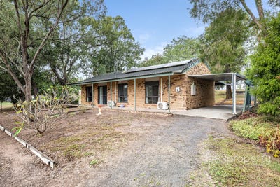 /international/au/19-geisman-road-laidley-north-qld-151348044/