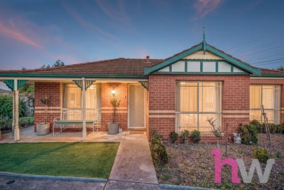 /international/au/1-68-mulquiney-crescent-highton-vic-151290960/