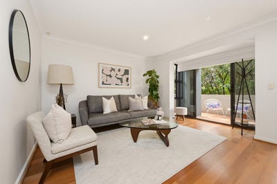 /international/au/54-15-begonia-street-pagewood-nsw-151478272/