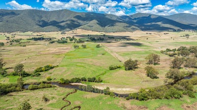/international/au/2712-gundowring-road-upper-gundowring-vic-700399628/