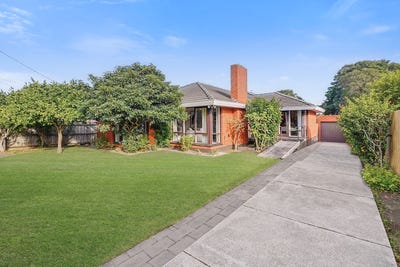 /international/au/10-magnolia-court-glen-waverley-vic-151217212/