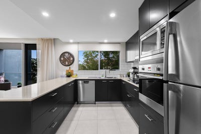 /international/au/1305-2-activa-way-hope-island-qld-151626628/