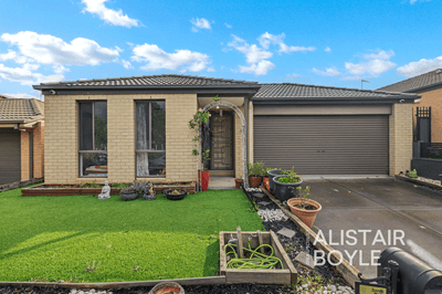 /international/au/27-obrien-parade-pakenham-vic-151348400/