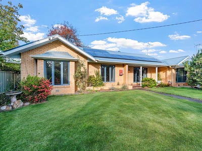 /international/au/82-fyfe-street-hamilton-vic-151321504/