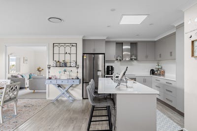 /international/au/3a-edward-street-perth-tas-151507492/