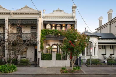 /international/au/17-madden-street-albert-park-vic-150904172/