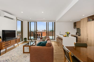 /international/au/410-20-wardens-walk-coburg-vic-152585688/
