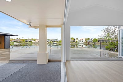 /international/au/9-glenwater-crescent-helensvale-qld-151324624/