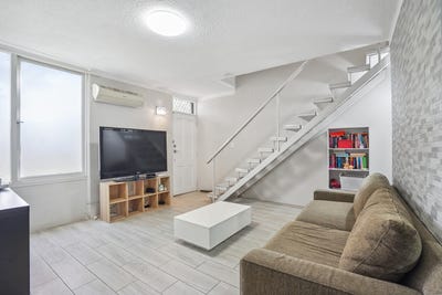/international/au/2-27-29-hannans-road-riverwood-nsw-148530188/