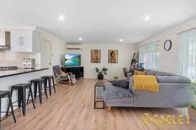 /international/au/4-glen-avon-drive-redbank-plains-qld-148653996/?lang=en