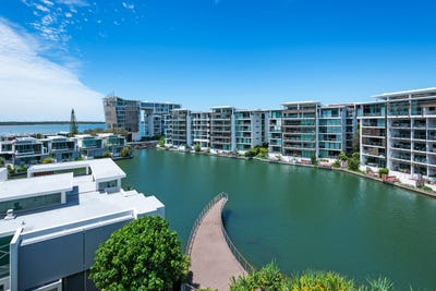 /international/au/3503-2-ephraim-island-parade-paradise-point-qld-150729736/