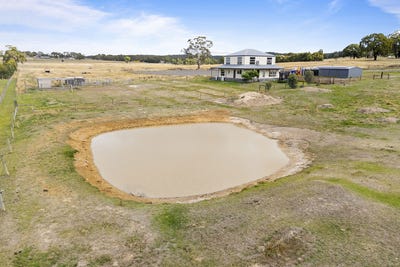 /international/au/66-dunstan-crt-trawalla-vic-150830676/