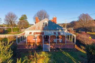 /international/au/28-east-barrack-street-deloraine-tas-148399908/