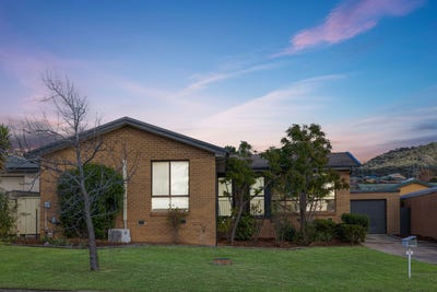 /international/au/6-thornton-road-queanbeyan-nsw-151399116/