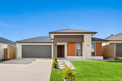 /international/au/65-ashwood-circuit-chambers-flat-qld-150830136/