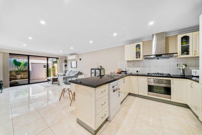 /international/au/60-cruikshank-lane-osborne-park-wa-151101564/