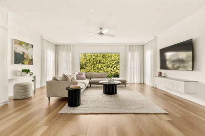 /international/au/96-swan-street-gordon-park-qld-150940292/