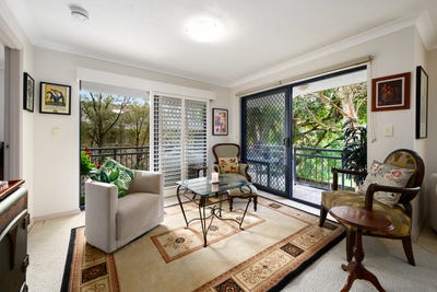 /international/au/8-35-loder-street-biggera-waters-qld-151338592/