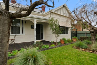 /international/au/17-tristan-street-seymour-vic-151517944/