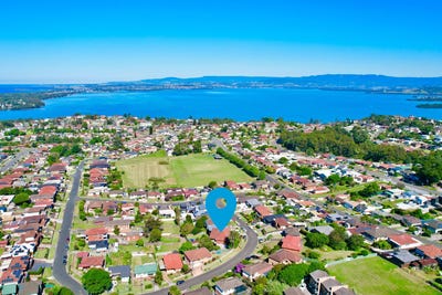 /international/au/9-karrabah-crescent-lake-heights-nsw-151053940/
