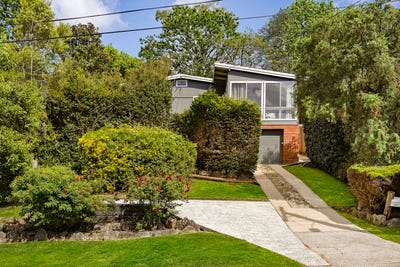 /international/au/21-scott-street-springwood-nsw-152698368/