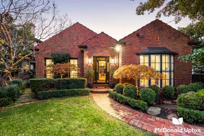 /international/au/25-levien-street-essendon-vic-151361828/