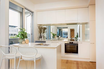 /international/au/11-11-daly-street-adelaide-sa-152426716/