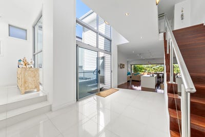 /international/au/157a-stella-street-toowoon-bay-nsw-150968408/