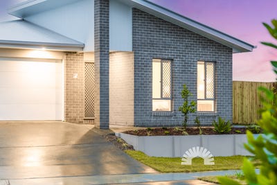 /international/au/4-forestoak-street-narangba-qld-151475056/