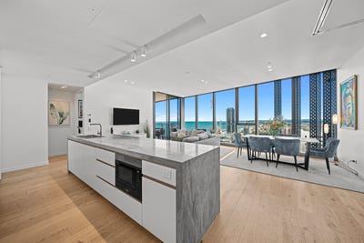/international/au/3403-12-philip-avenue-broadbeach-qld-151404008/