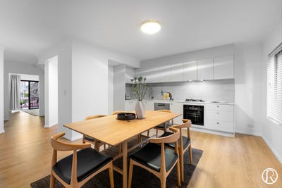 /international/au/22-11-winifred-street-adelaide-sa-151391936/