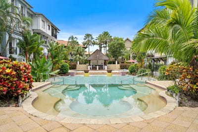 /international/au/1118-2-10-greenslopes-street-cairns-north-qld-150714624/