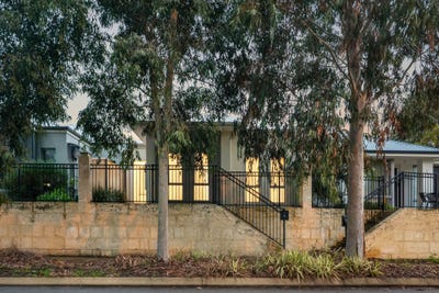 /international/au/4-portobello-parade-wellard-wa-148462764/