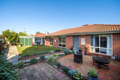 /international/au/9-679-gilbert-road-reservoir-vic-151229624/