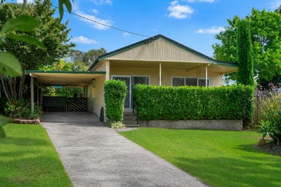 /international/au/9-chifley-road-morisset-park-nsw-151275672/