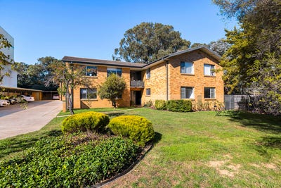 /international/au/11-51-hampton-circuit-yarralumla-act-151197048/