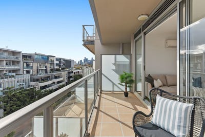/international/au/505-54-nott-street-port-melbourne-vic-151406124/