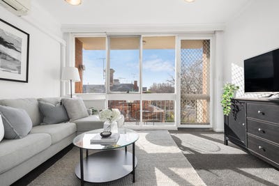 /international/au/8-49a-denbigh-road-armadale-vic-148484088/