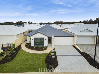 /international/au/16-merion-street-dunsborough-wa-152681668/
