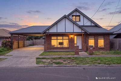 /international/au/34-lee-street-deer-park-vic-152621428/