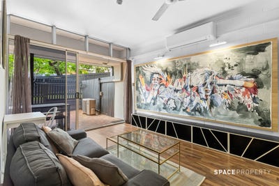 /international/au/2-67-st-pauls-tce-spring-hill-qld-150872096/