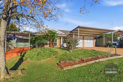 /international/au/24-mari-close-glenmore-park-nsw-151400392/