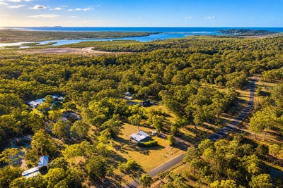 /international/au/286-innamincka-way-agnes-water-qld-152576800/