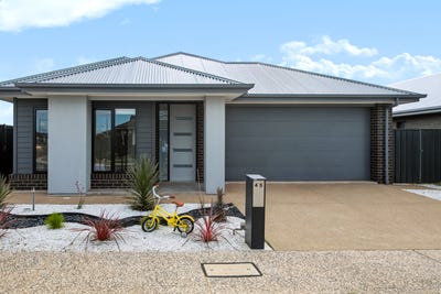 /international/au/45-esquire-circuit-roseworthy-sa-152535488/
