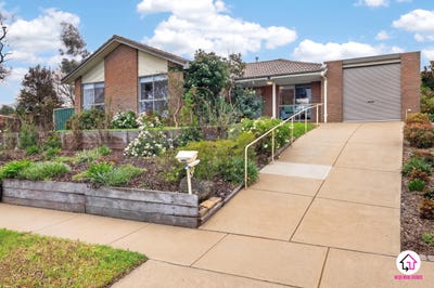 /international/au/14-franklin-close-wallan-vic-151546040/